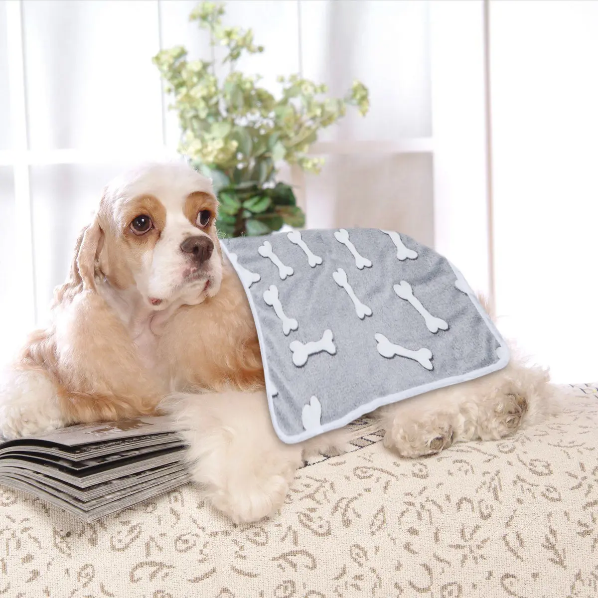 Pet Warm Blanket for Dog Cat Thickened Mat Soft Comfortable Double Sided Warm Cushion for Pets Travel Home Use M Grey view 5