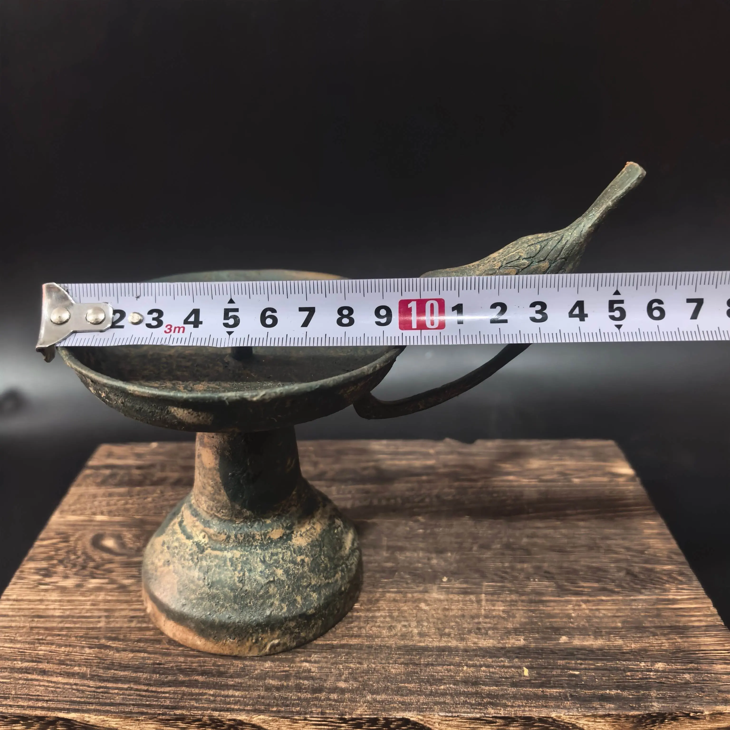 Western Han Dynasty green rust alloy copper bird handle oil lamp retro magpie wax table oil lamp ornament handicrafts Chinese ol