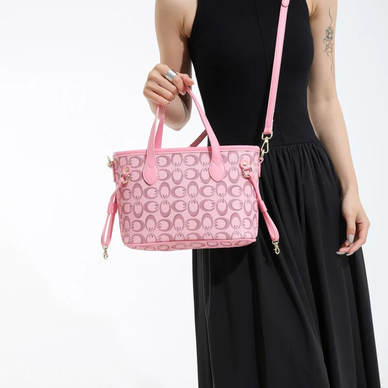 

Fashionable Tote Bag Ladies Leather Construction Popular Classic Elegant From Luxury Brand Famous Designer Spacious