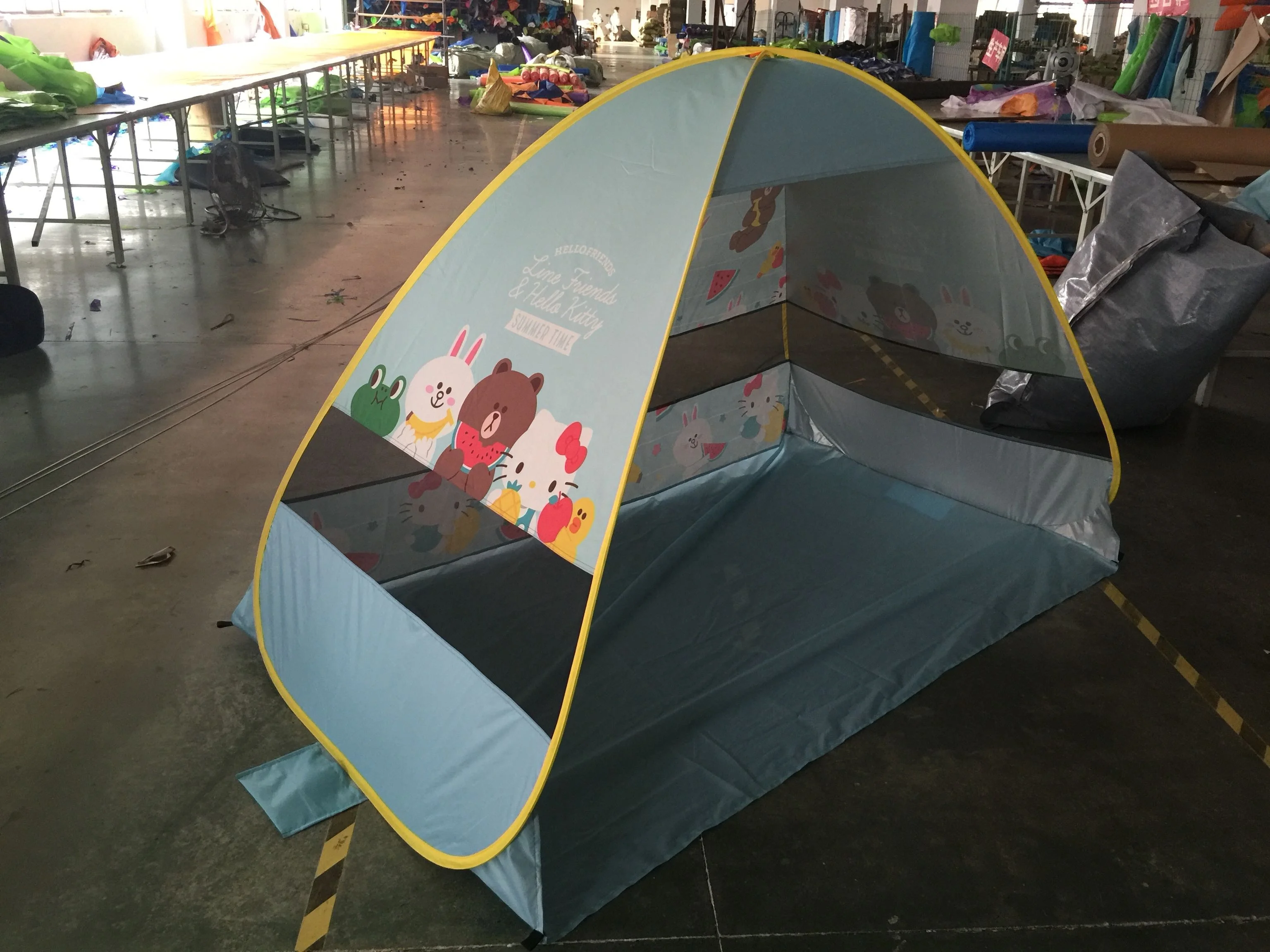 Outdoor High Quality Popup Waterproof Sunshade Fishing Tent Camping Tent for 2 Person Family Beach Tent