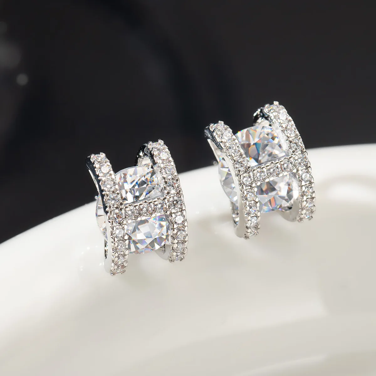 1Pair Silver Tone H Shape Zircon Stud Earrings Women Sparkly Full Paved Crystal Geometric Statement Earrings Jewelry