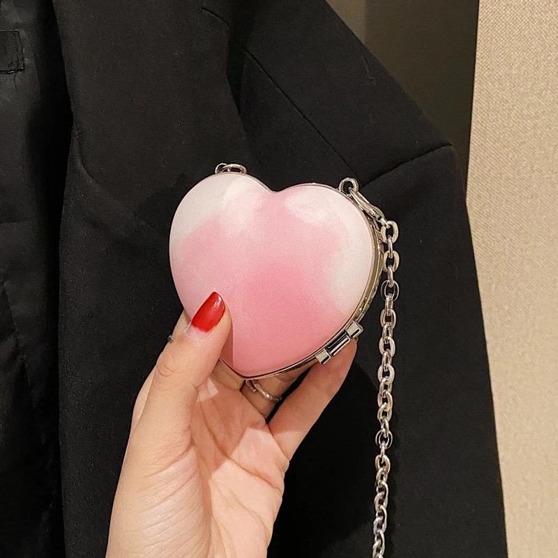 

Sweet Girl Mini Love Heart Lipstick Pack 2023 New Chain Crossbody Bag Chic Women's Versatile Party Street Wear Accessory