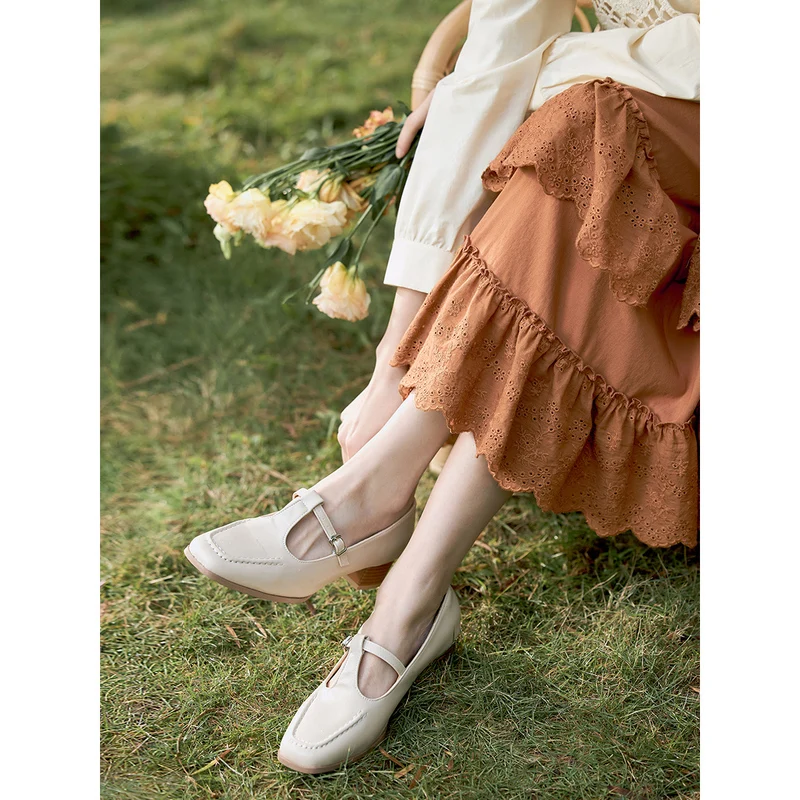 INMAN Women Skirt 2023 Spring Elastic Waist A-shaped Loose Layered Embroidery Flounces White Orange Cute Chic Mid-length Skirt