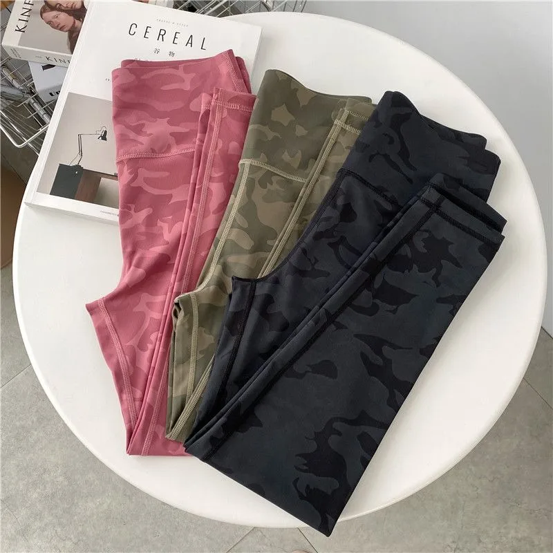 

Spring and Summer Fashion Camouflage Leggings, Tight Yoga Pants, Comfortable Nine Point Leggings, Cycling Sexy Sports Pants