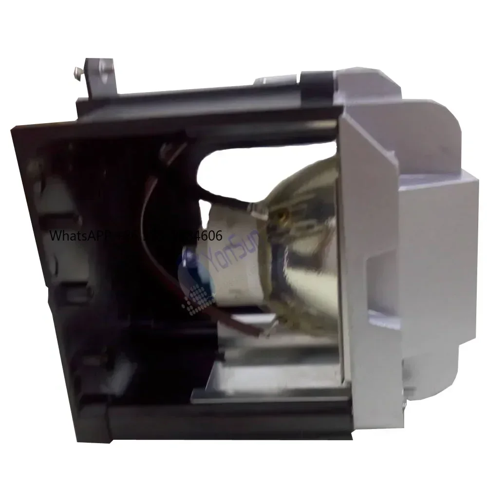 Quality VLT-XD3200LP Projector Lamp with Housing