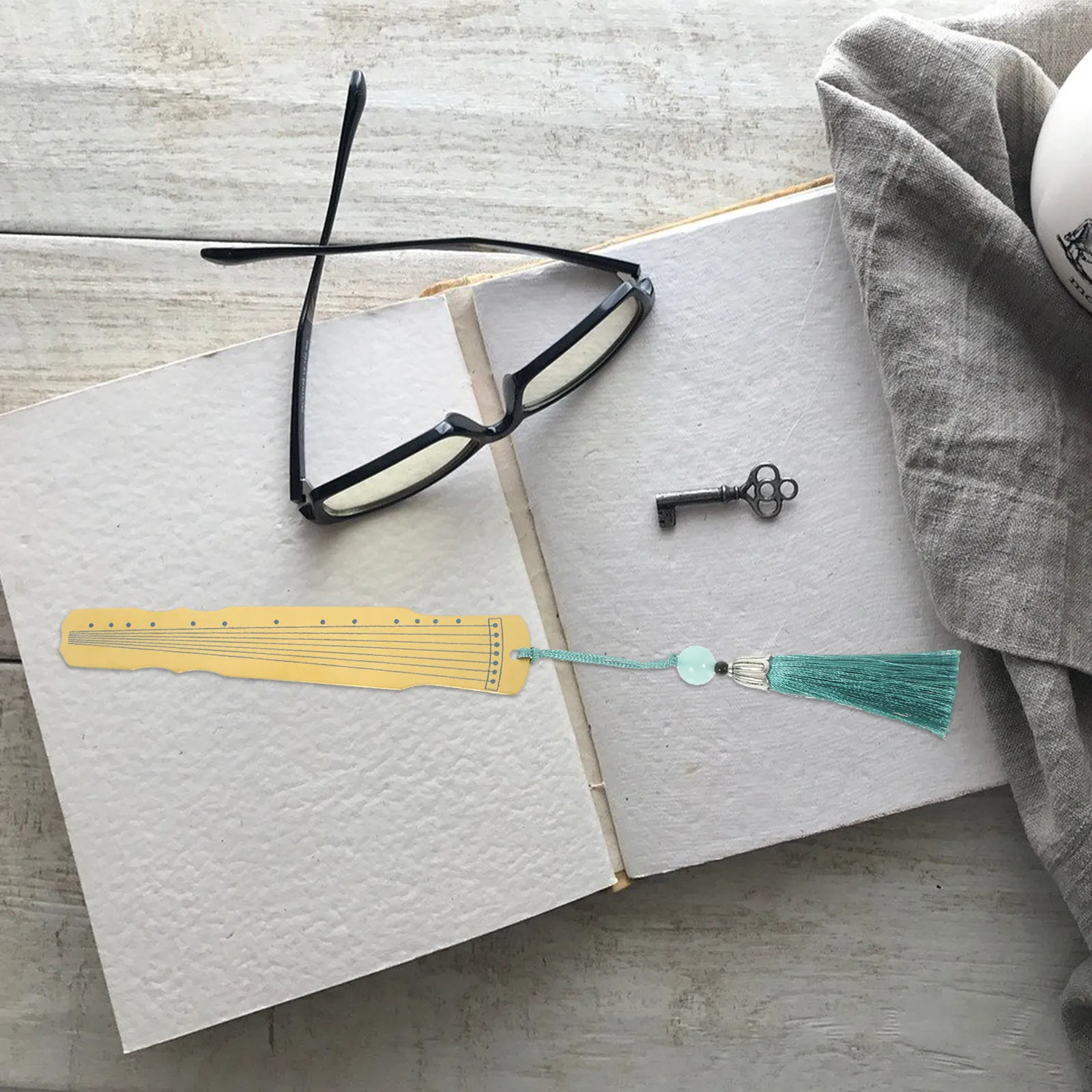 Guqin Metal Bookmark Hollow Design with Tassel Hole Elegant Reading Accessory for Students and Book Lovers