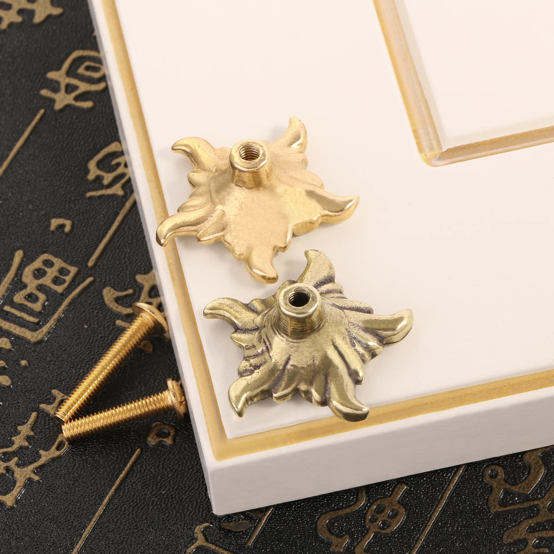 Romantic peach blossom brass door handle, metal home handle, creative door hook, bedroom cabinet door handle
