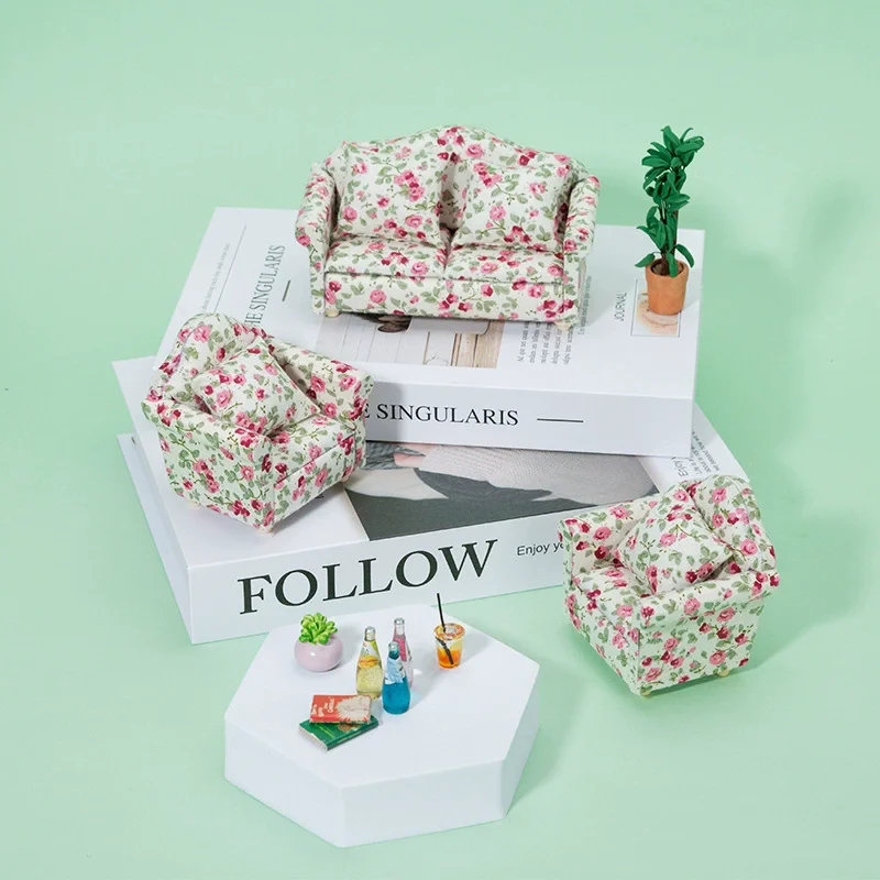 إكسسوارات بيت الدمى أثاث صغير على شكل زهرة أريكة مزدوجة لدمية بمقياس 1/12 ( # 2)