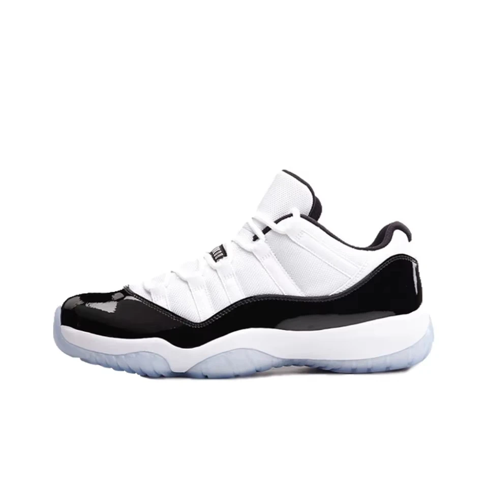 Jordan 11 white black concord hotsell