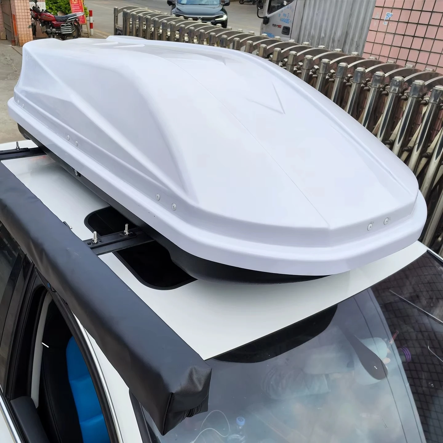 Universal 600L Automobile SUV Roof Trunk Custom Colors Car Top Roof Rack Cargo Luggage Carrier Storage Box Roofbox Sports