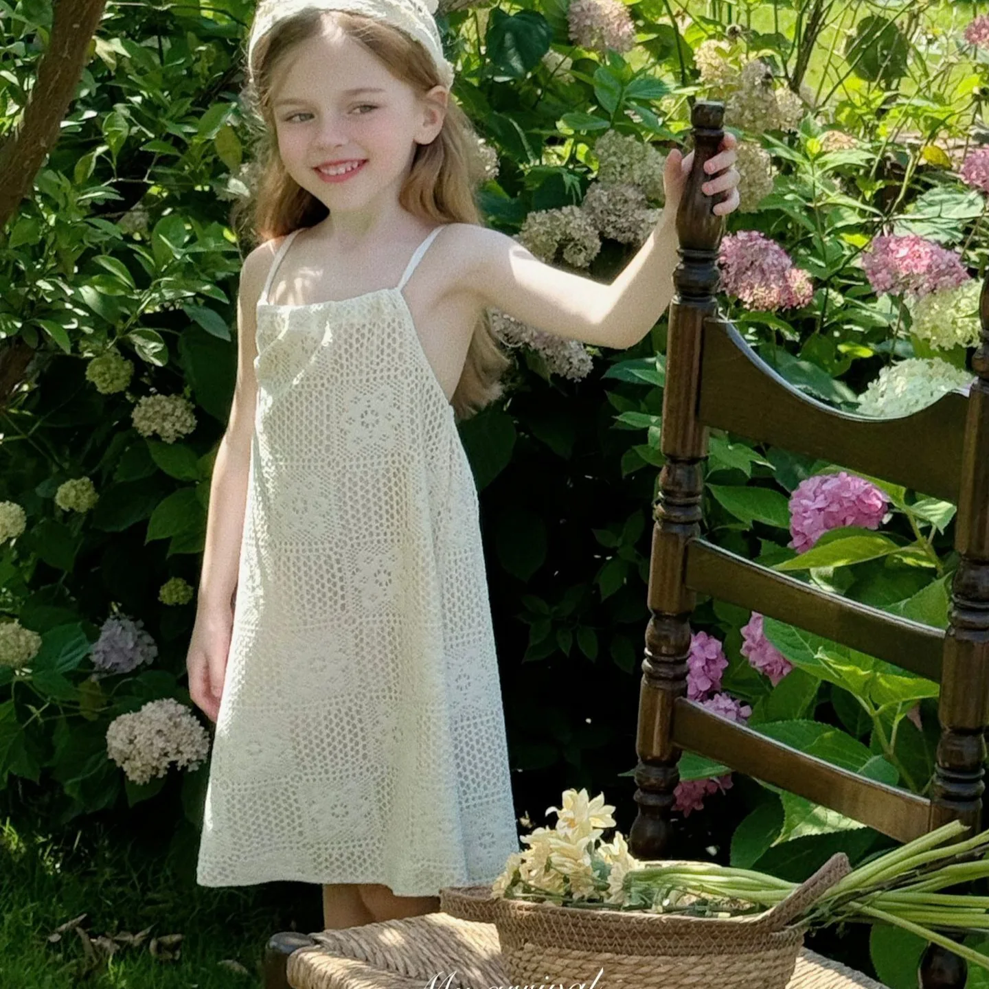 

Girls Casual Dresses Hollowing Out Childrens Clothing Sleeveless Fashion 2025 Lovely Sweet Flower Simple Beautiful