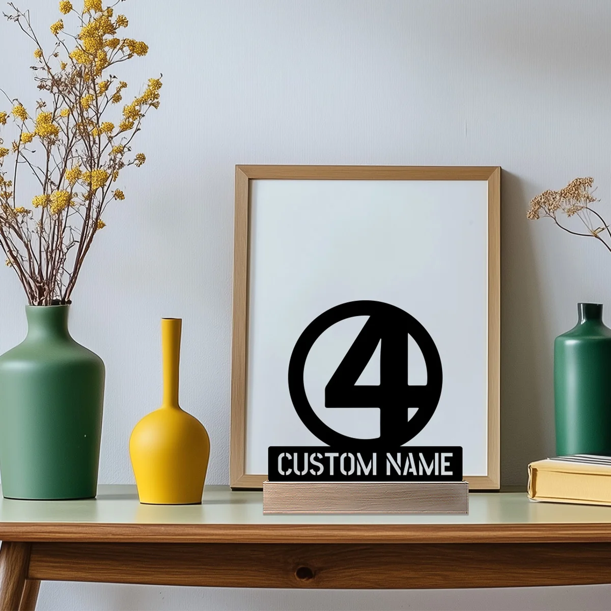 1pc Semplice 4 simboli Testo personalizzato Statua in metallo con base in legno Scultura in metallo Figurina artistica con base in legno Scrivania da ufficio