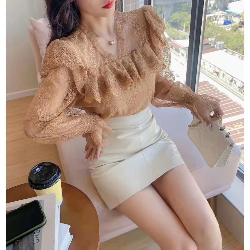 French Temperament Elegant Sexy Hollow Out Lace Flounce Design Slim Pullovers Paisley Women's Chiffon Shirt Spring Summer 2024