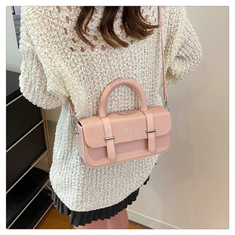 

Classy Ladies Shoulder Bag Made Of Ravine-Printed Leather Boasting High-End Wales Casual Spacious Soft Style