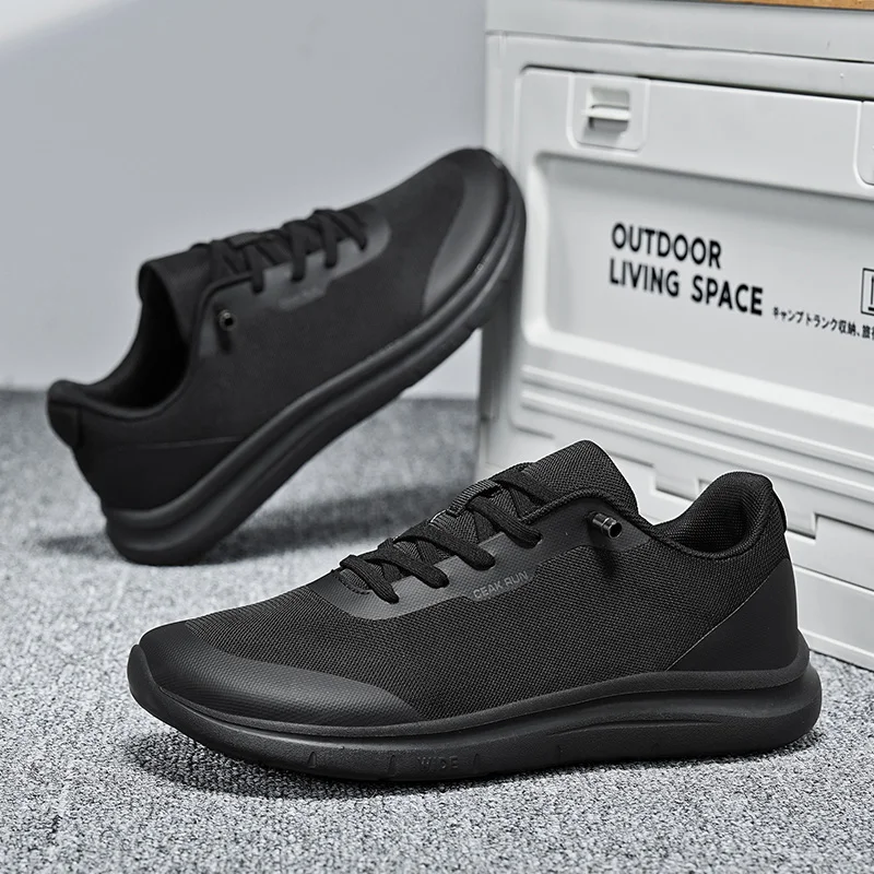 Hotel Chef Kitchen work shoes Four Seasons Fashion Light Breathable Soft sole Non-slip Men's Outdoor Casual Sports Walking Shoes