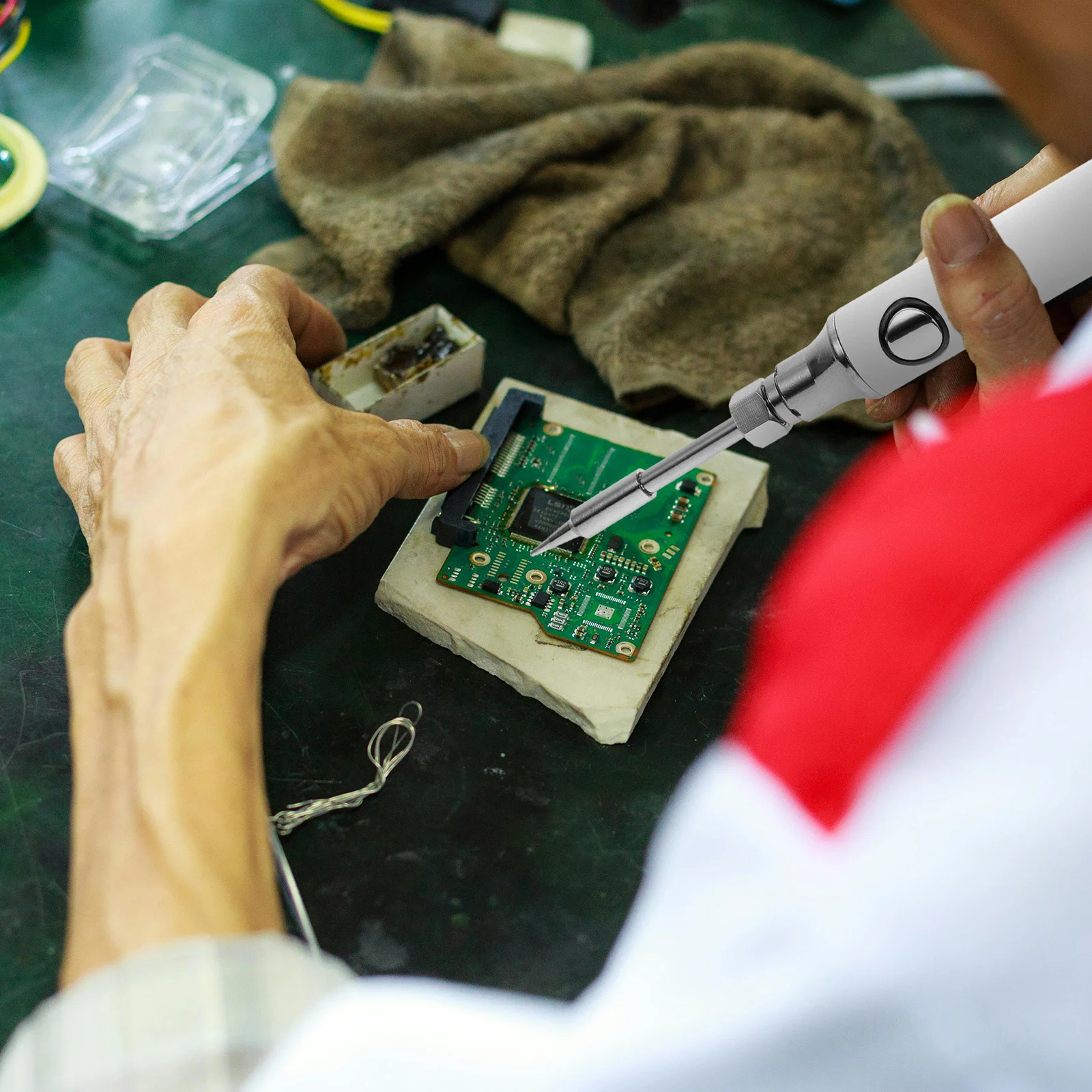 

1Set Portable USB Cordless Soldering Iron Rechargeable Multi-Function Welding Tool Kit Soldering Iron Professional Welding Tool