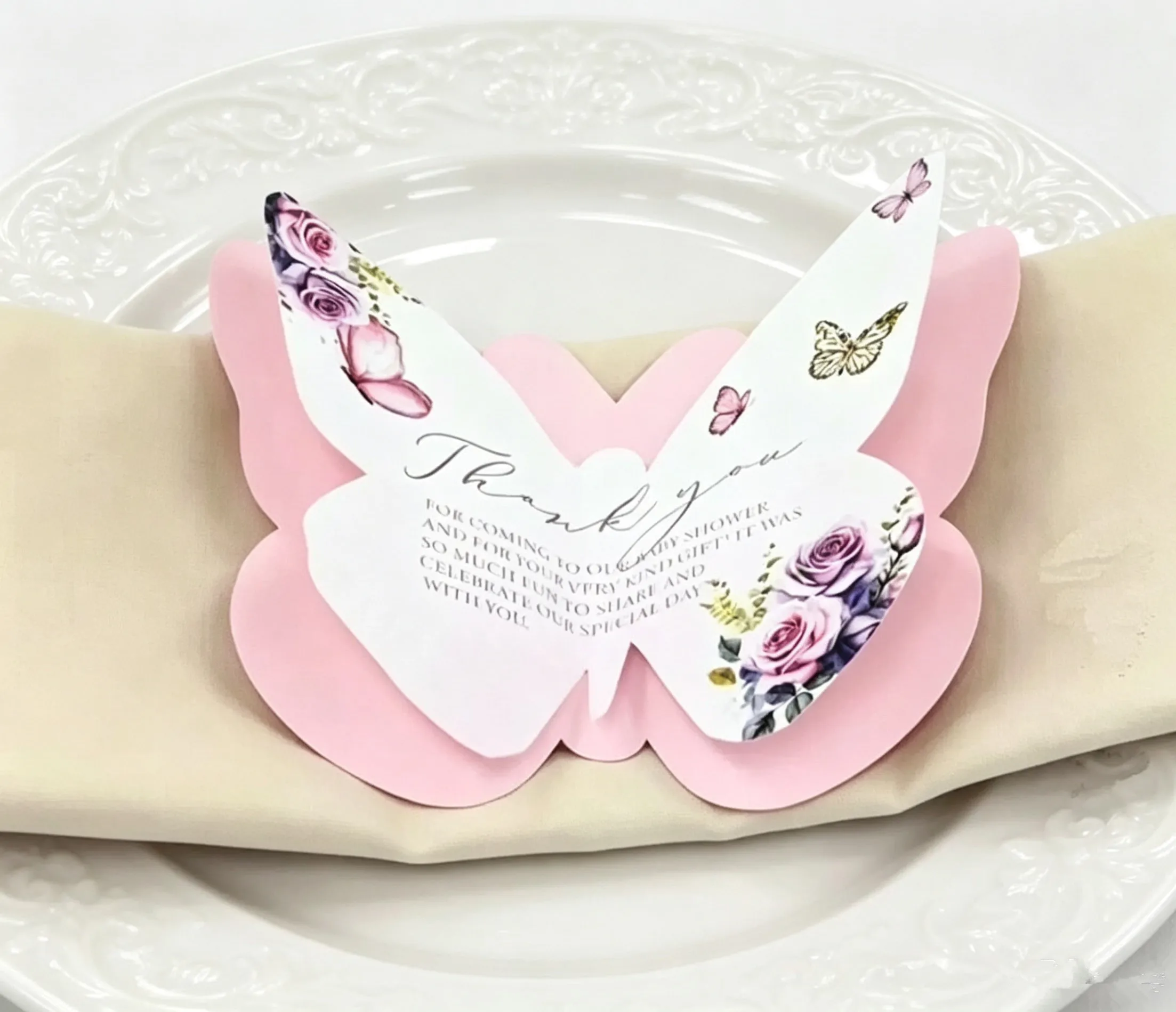 100pcs Elegant Paper Thank you Card Wedding Table Decoration Custom Laser Cut Butterfly Menu Invitation Card Marriage Greetings