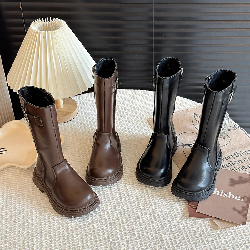 

Осень-зима 2023, новые детские высокие сапоги для девочек, модные корейские стильные нескользящие универсальные туфли принцессы на мягкой подошве для подиума