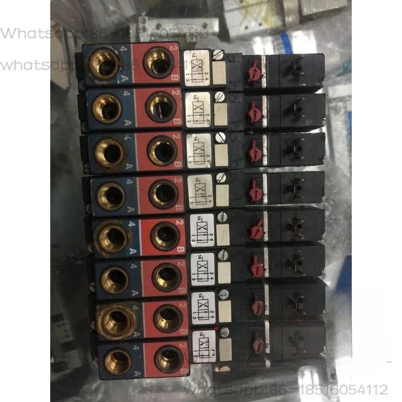 

Disassembly solenoid valve 5470 G G1/8 PN2-8BAR item number 00135211 Functional intact