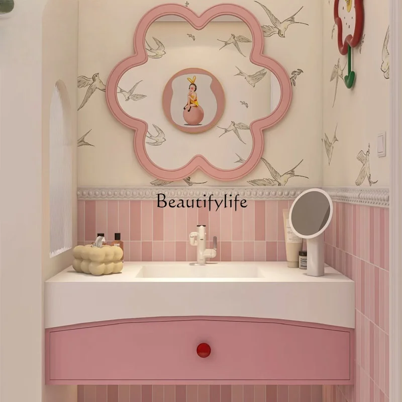 خزانة حمام فرنسية، طلاء خشبي من المطاط الصلب الوردي، حوض غسيل بلاطة صخرية بدون خياطة