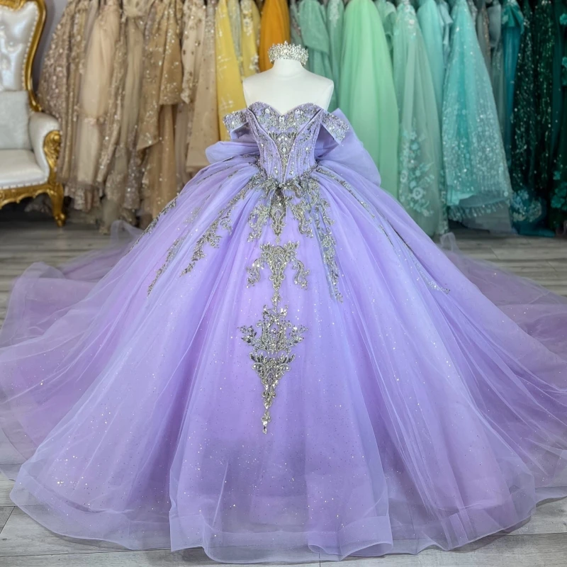 

Lilac Shiny Ball Gown Quinceanera Dresses Off The Shoulder Applique Lace Beads Bow Tull Party Birthday Sweet 16 Dress Vestidos