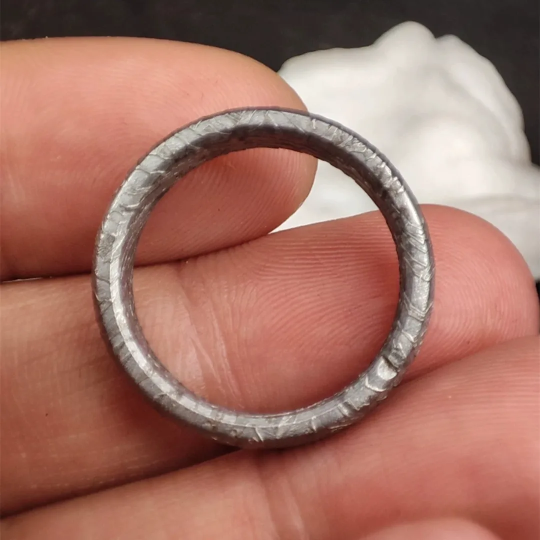 Perfect Xinjiang Altay Iron Meteorite Ring 20 Yards Wide Ring Natural Meteorite Iron Material Sky Iron Ring