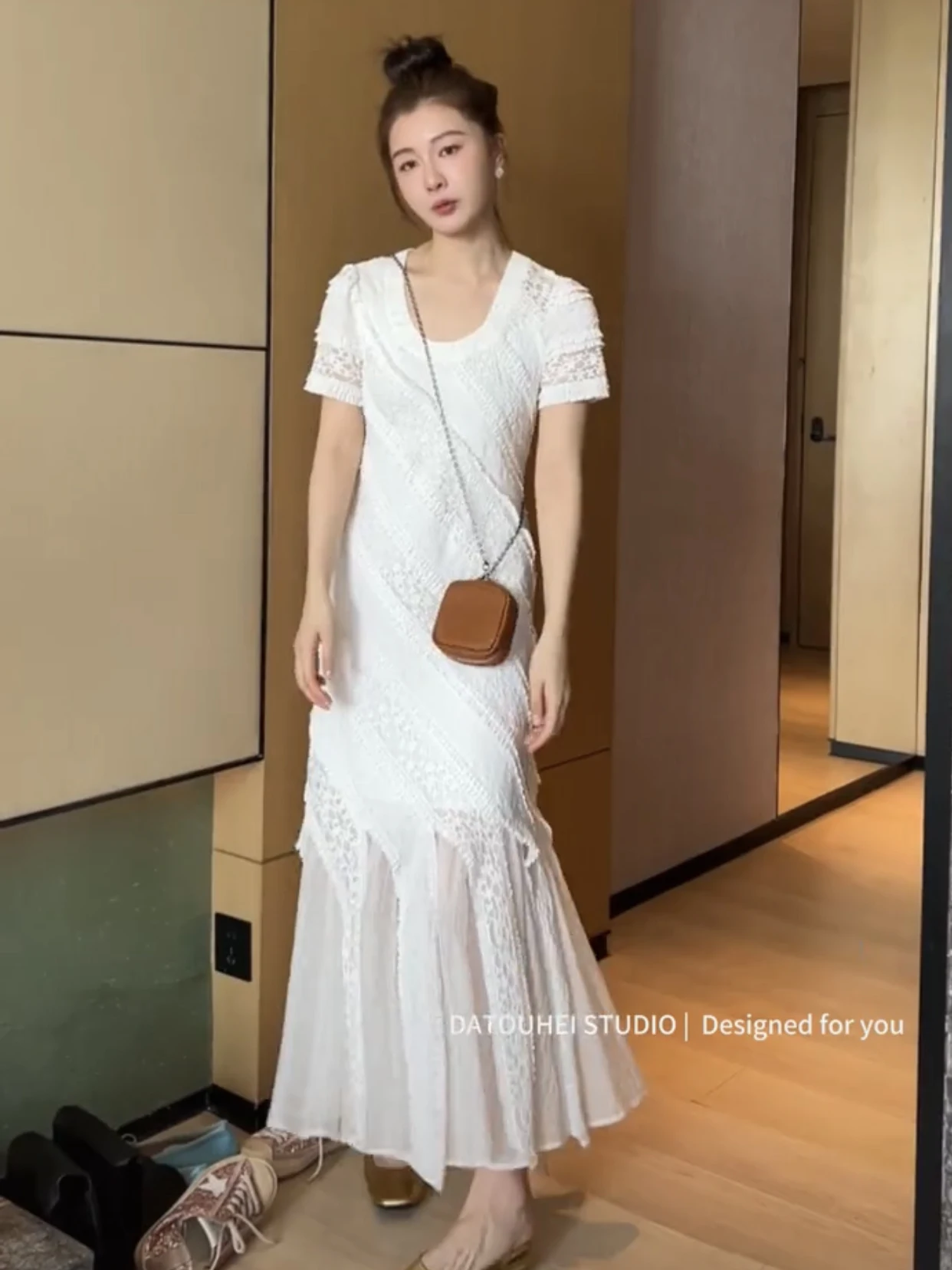 

Нишевое летнее платье во французском стиле с нерегулярным кружевом в стиле пэчворк для женщин, новинка 2025, облегающее длинное платье с завязкой на талии и рыбьим хвостом M390