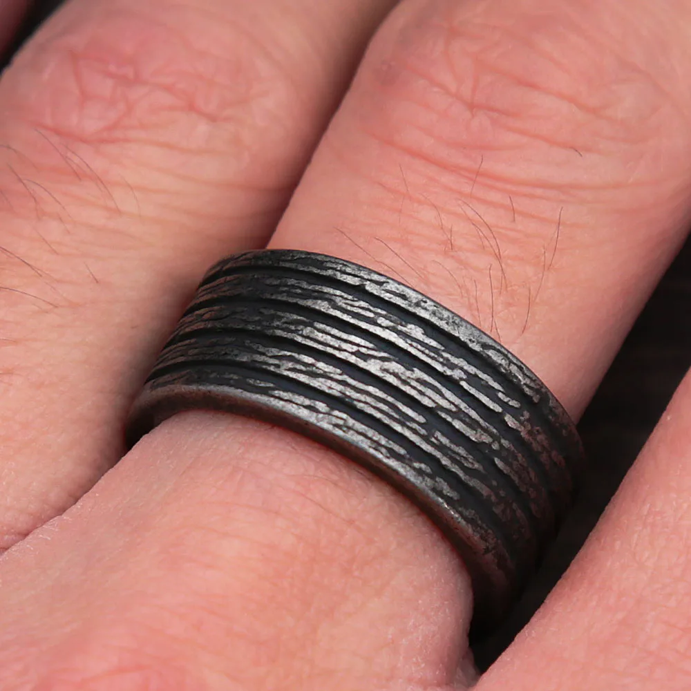 Vintage Black/Silver Color Stainless Steel Striped Ring For Men Women Personality Fashion Punk Men Rings Jewelry Gift Wholesale