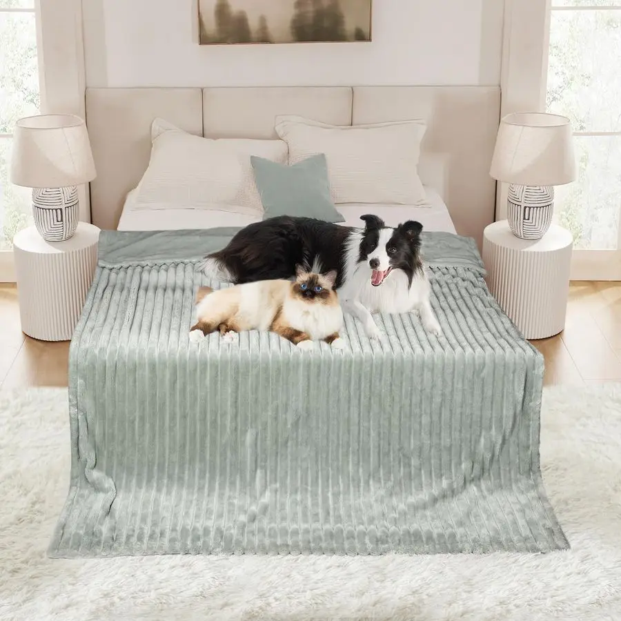 Dog Blanket, Soft Fleece Blanket for Couch Protector, Reversible Pet Blankets Furniture Protector Cover for Small Medium Large D