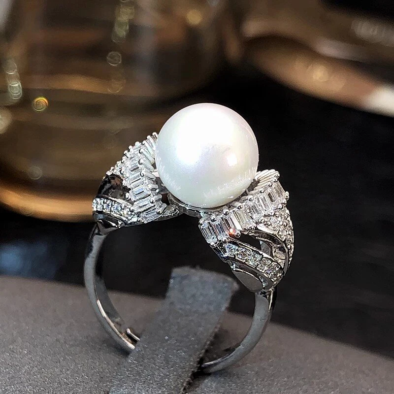 Huitan Graceful Simulate Pearl Ring for Women Bright Cubic Zirconia Finger Jewelry for Engagement Ceremony Party Delicate Gift