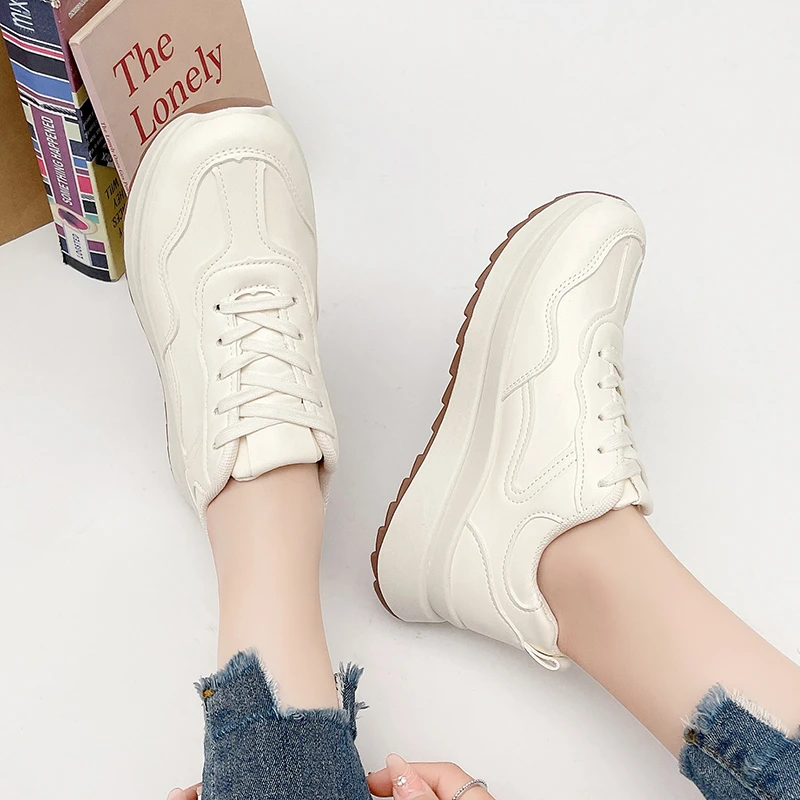 Autumn Women Sport Shoe Outdoor Platform Soft-soled Casual Sneakers Luxury Ladies Running Vulcanized Shoe Zapatillas Beige Mujer