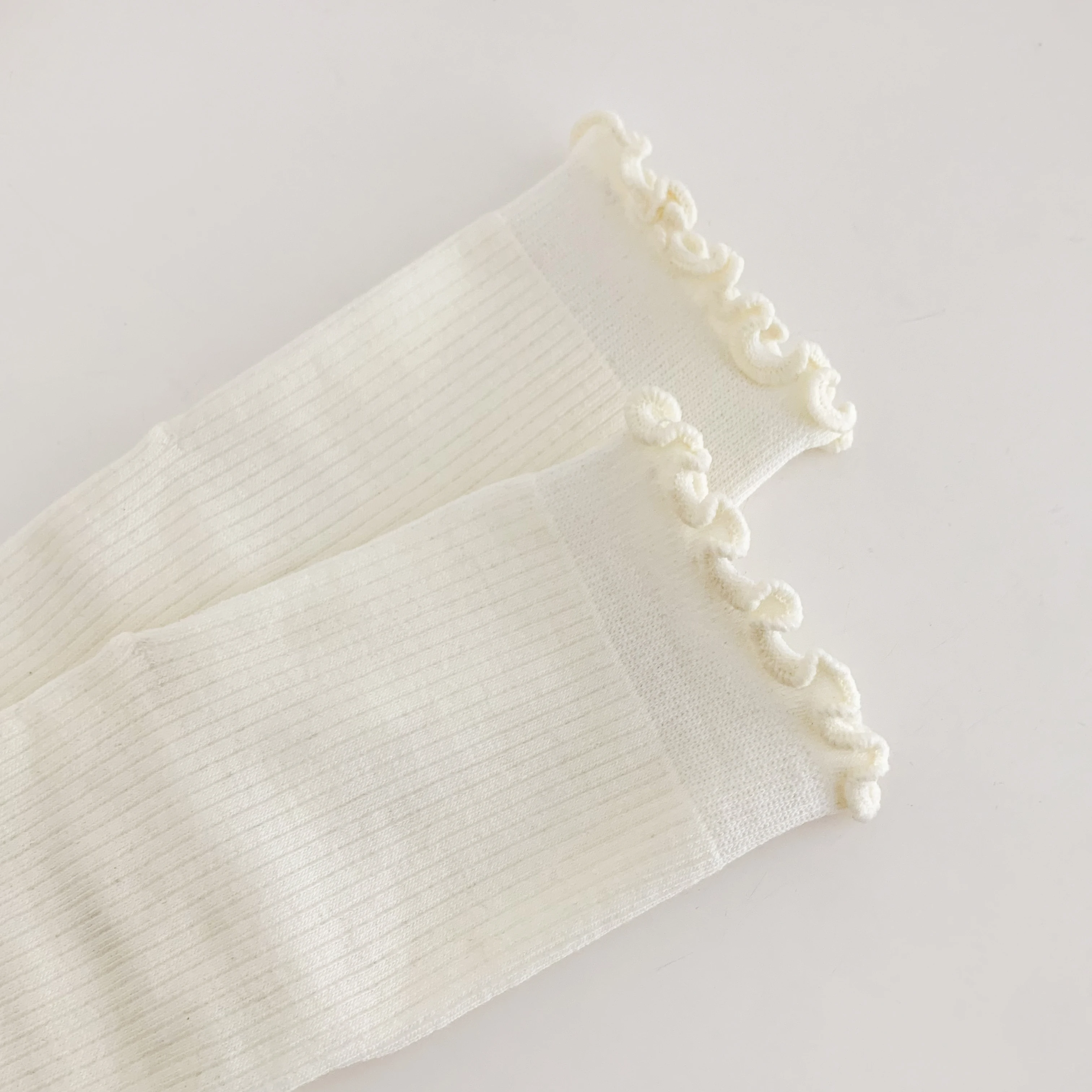 Japanische Baumwoll-Zehensocken mit Rüschenrand für Damen, Einfarbige Zwei-Zehen-Socken, Harajuku Hochelastische Unisex Tabi-Socken – Detail 8