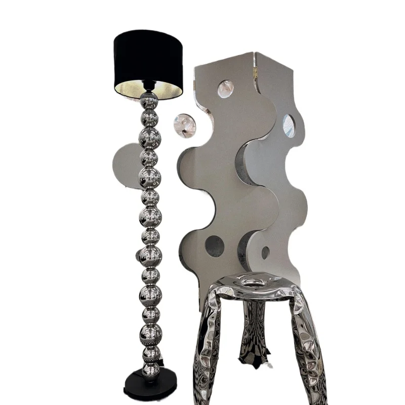 

Floor lamp, high value ins style atmosphere retro new living room light luxury bedroom desk lamp
