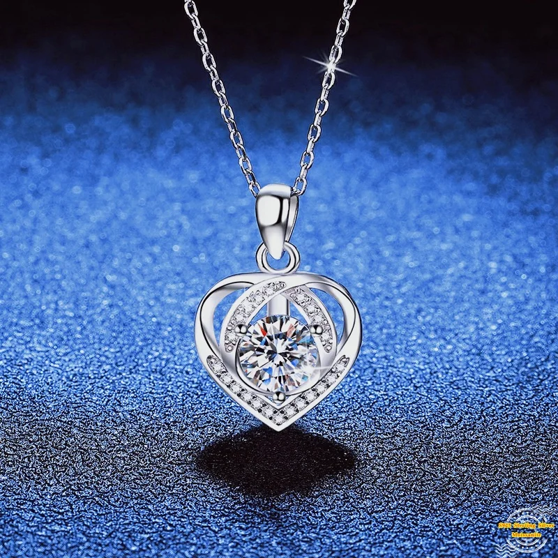

1.0ct Moissanite S925 Silver Necklet Pendant for Women Plated Platinum You Are in My Heart Charm Necklace Valentine's Day Gift