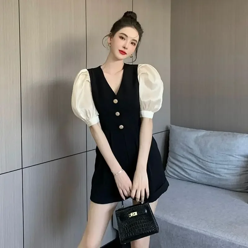 

Straight Female Shorts V-neck Elegant Top and Bottom Promotion Outfit Casual New in Matching Trends Women's Short Sets 2 Pieces