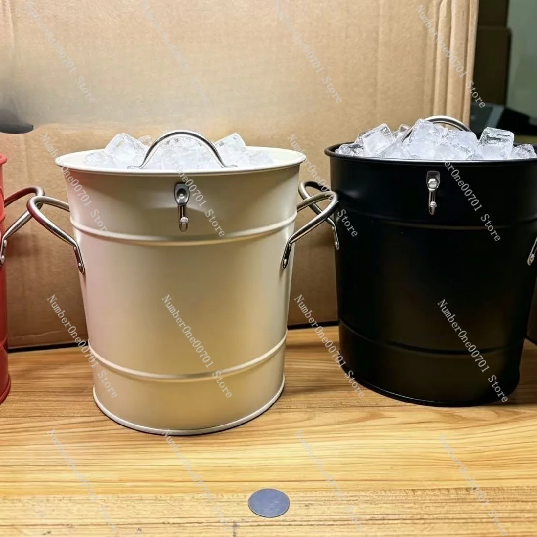 Double Wall Insulated Ice Bucket, Large Capacity Metal Cooler with Ice Scoop, Outdoor Camping Water Jug for Parties