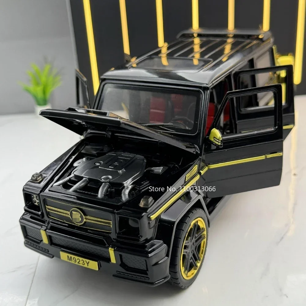 

1:24 Масштаб Benz G65 Миниатюрная игрушечная модель автомобиля из сплава, литая под давлением внедорожник, двери, открытый звук, свет, откатные внедорожники, подарки для детей