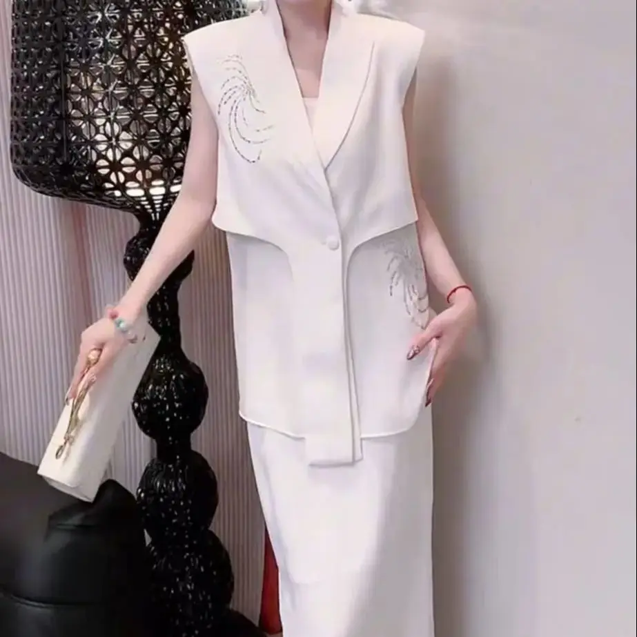 

Новый роскошный летний женский костюм, модный жилет без рукавов с открытой спиной и бисером, с нерегулярным бантом + юбка-миди, элегантный комплект из двух предметов