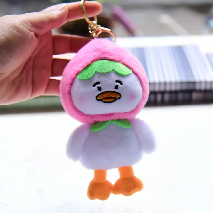 Cute Fruit Duck Plush Toy para crianças, chaveiro criativo dos desenhos animados, pingente, acessórios para sacos, presentes de aniversário infantil, novo, 14cm