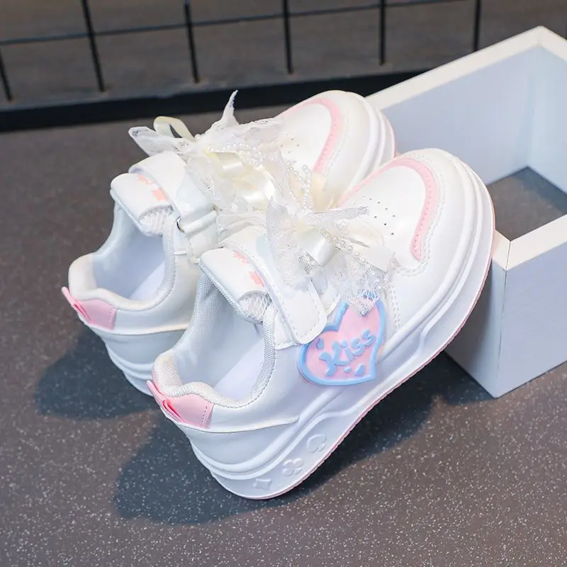 Zapatos deportivos de suela blanda para niñas, zapatillas informales versátiles para niños, zapatos de bebé antideslizantes transpirables para primavera y otoño