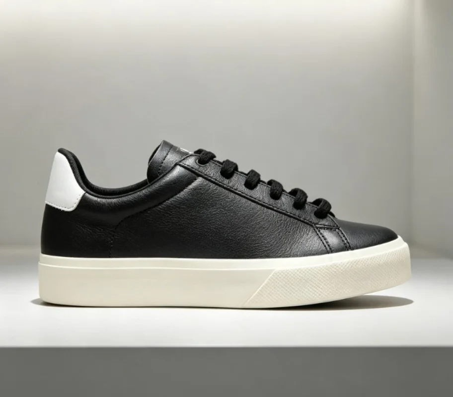 Men Women  Classic White Sneakers Genuine Leather V-Shape Celebrity-Inspired All-Match Casual Daily Couple Skate Shoes Footwear