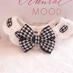Wholesale Pet Accessories Fashionable Cat Drool Scarf Knitted Yarn Houndstooth Bib Collar Section for Puppy Dog Cat