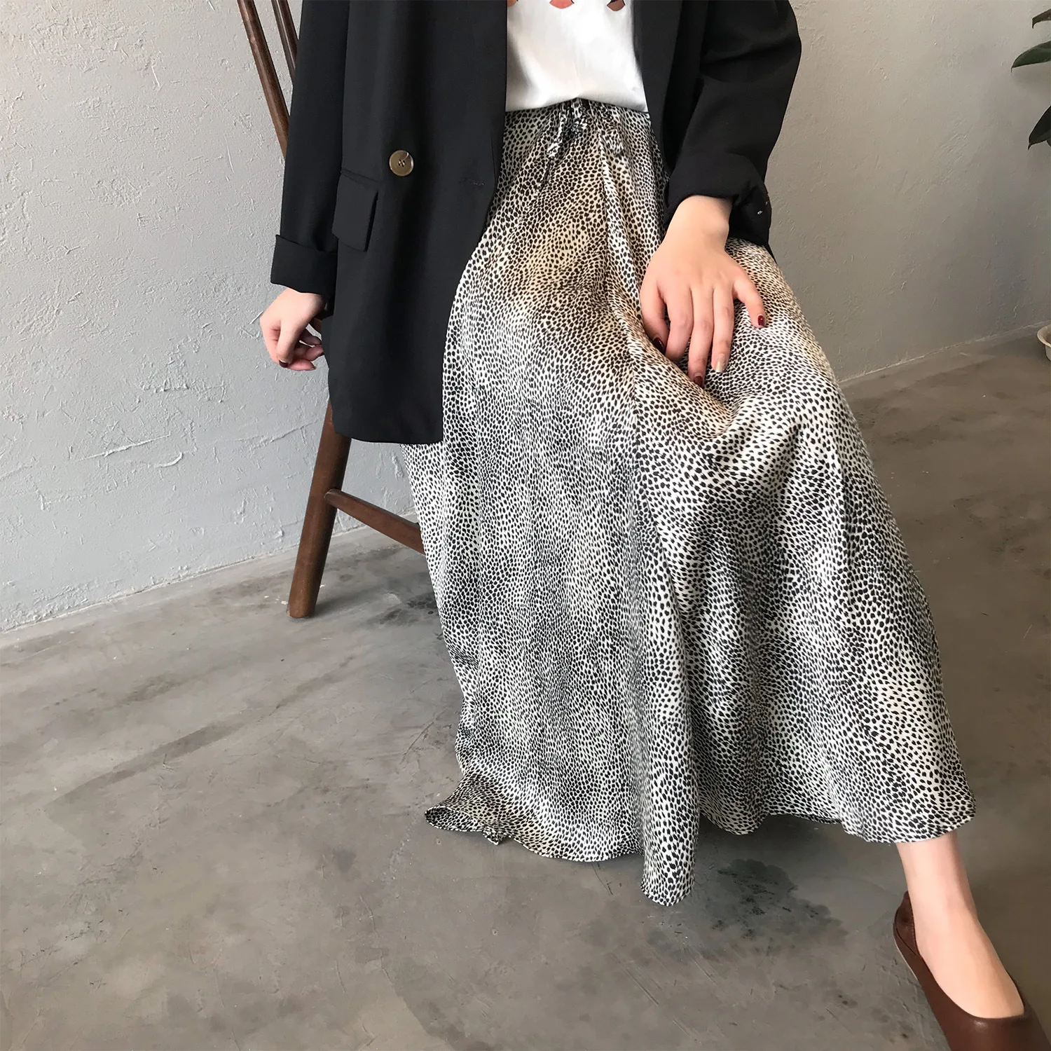 Women Clothing Skirt 2023 Springsummer New Fashion Korean Styles Leopard Satin Silk Thin High Waist Skirt A Line Casual Skirt