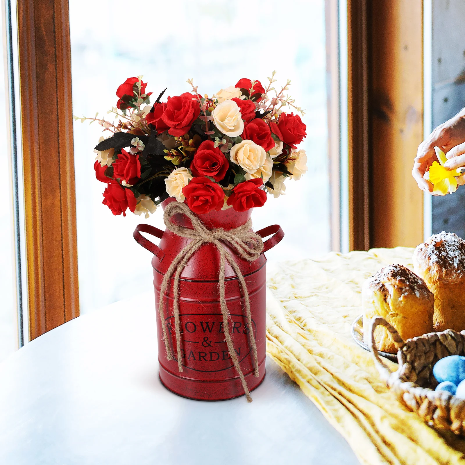 

Retro Milk Jug Decorative Vase Iron Flowerpot Vintage Metal Planter for Home Office Garden Kitchen Stable Bottom