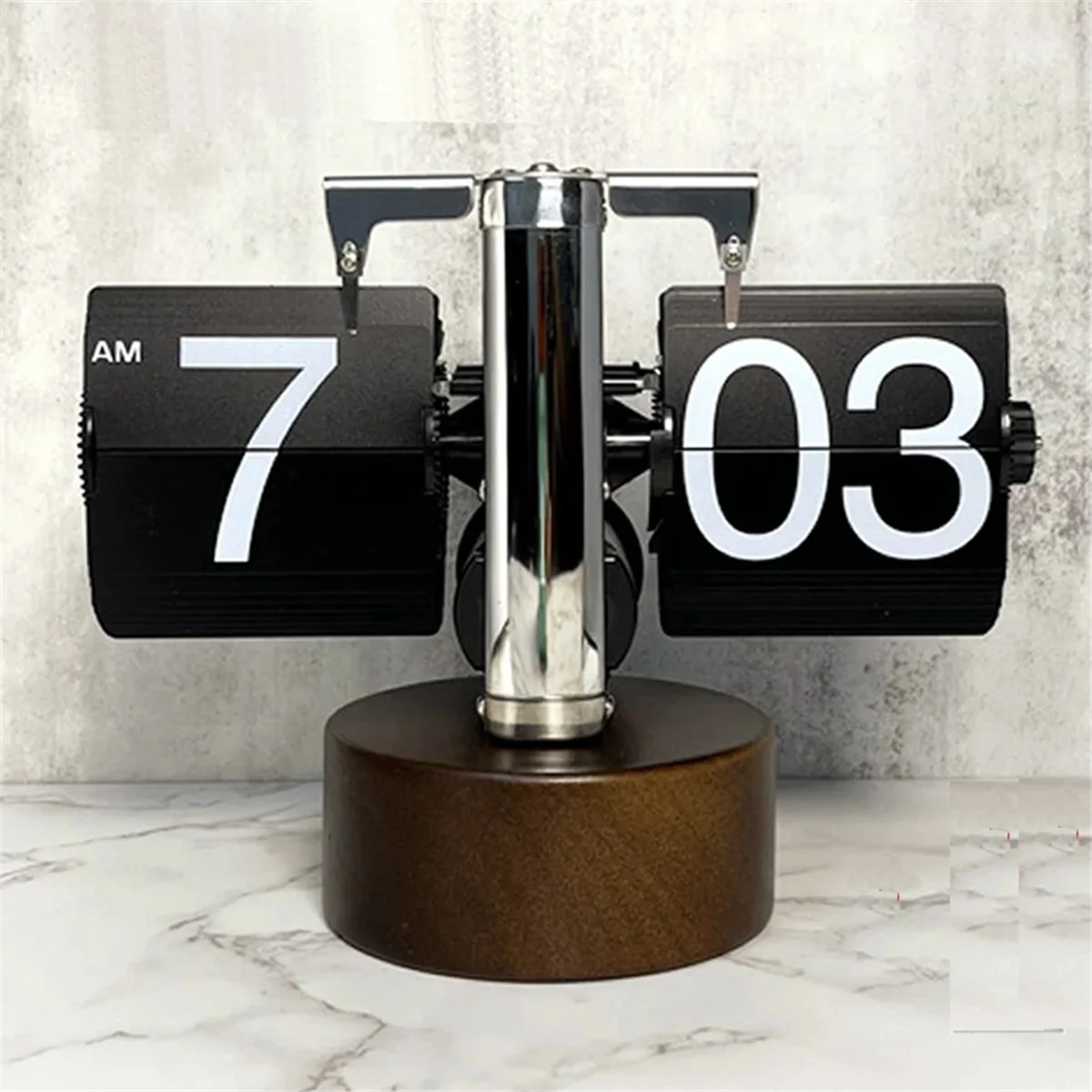 Automatic Page-Turning Clock with Time-Turning Function, High-Tech Feel, Suitable for Home Decoration.