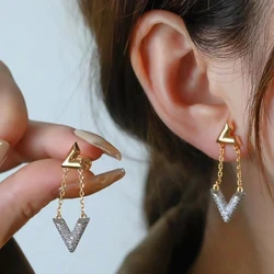 2023 New Trendy Crystal Letter V Dangle Earrings Gold/Silver Color Splice Stud Earrings for Women Fashion Jewelry Pendant Gift
