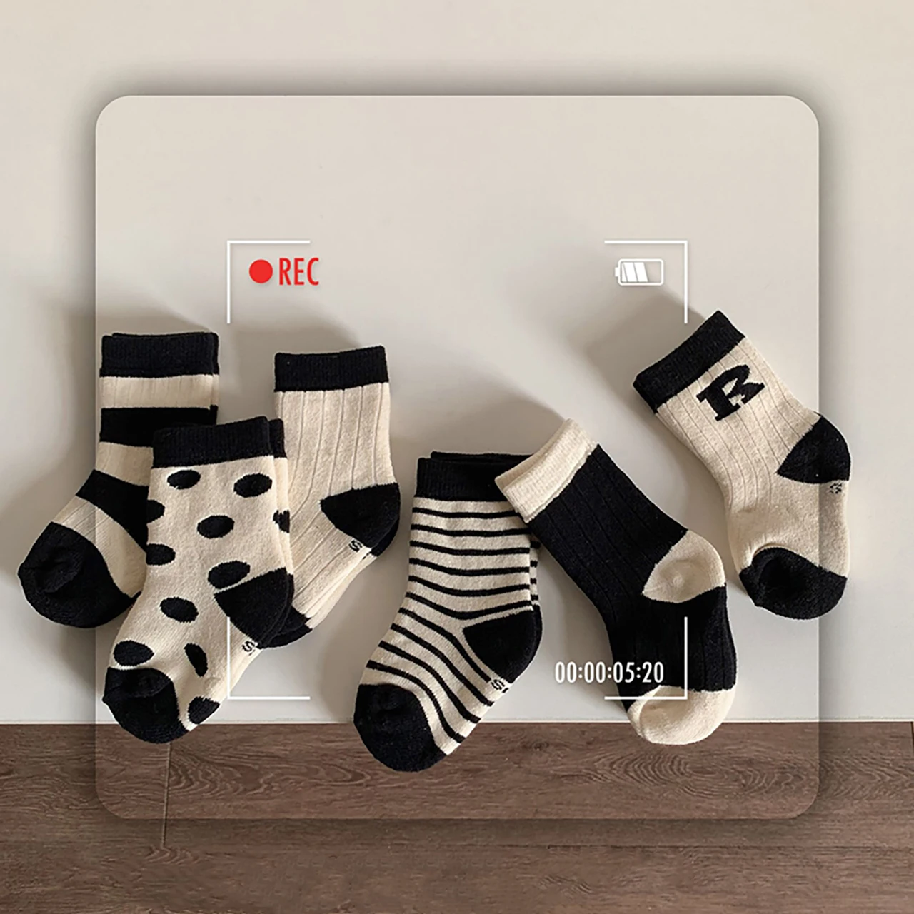 Winter Warm Baby Plush Socks Fleece-Lined Knit Sock Black White Striped Letters Mid-Calf Socks 0-5Year Children Thick Footwear