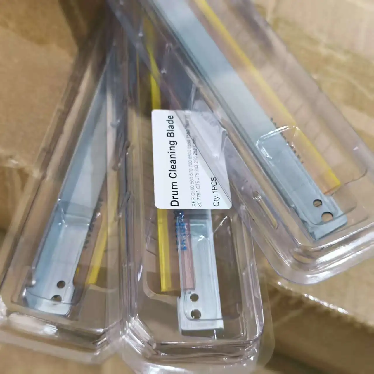 ใบมีดทำความสะอาดดรัมสี DC240 คุณภาพดั้งเดิม 3 ชิ้น สำหรับเครื่องถ่ายเอกสาร Xerox DC 240 250 242 252 260 550 560 570 DCP 700 700i C75 J75