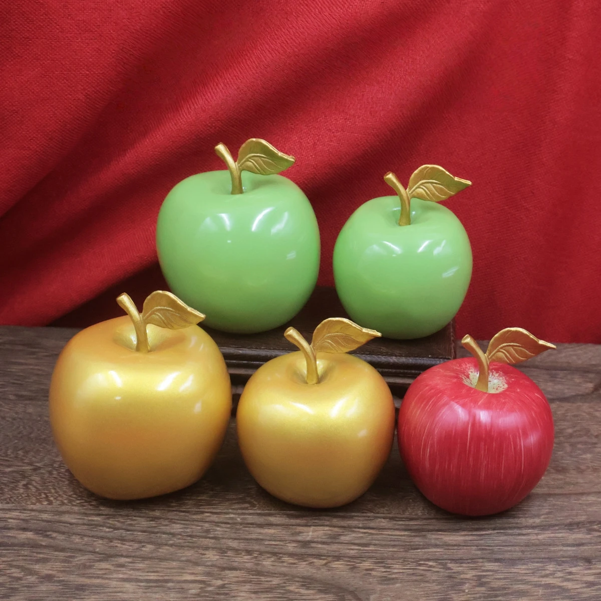 Copper Ornaments Imitation Apple Statue Metal Golden Apple Figurines Home Decoration Living Room Desktop Decor Fruit Model