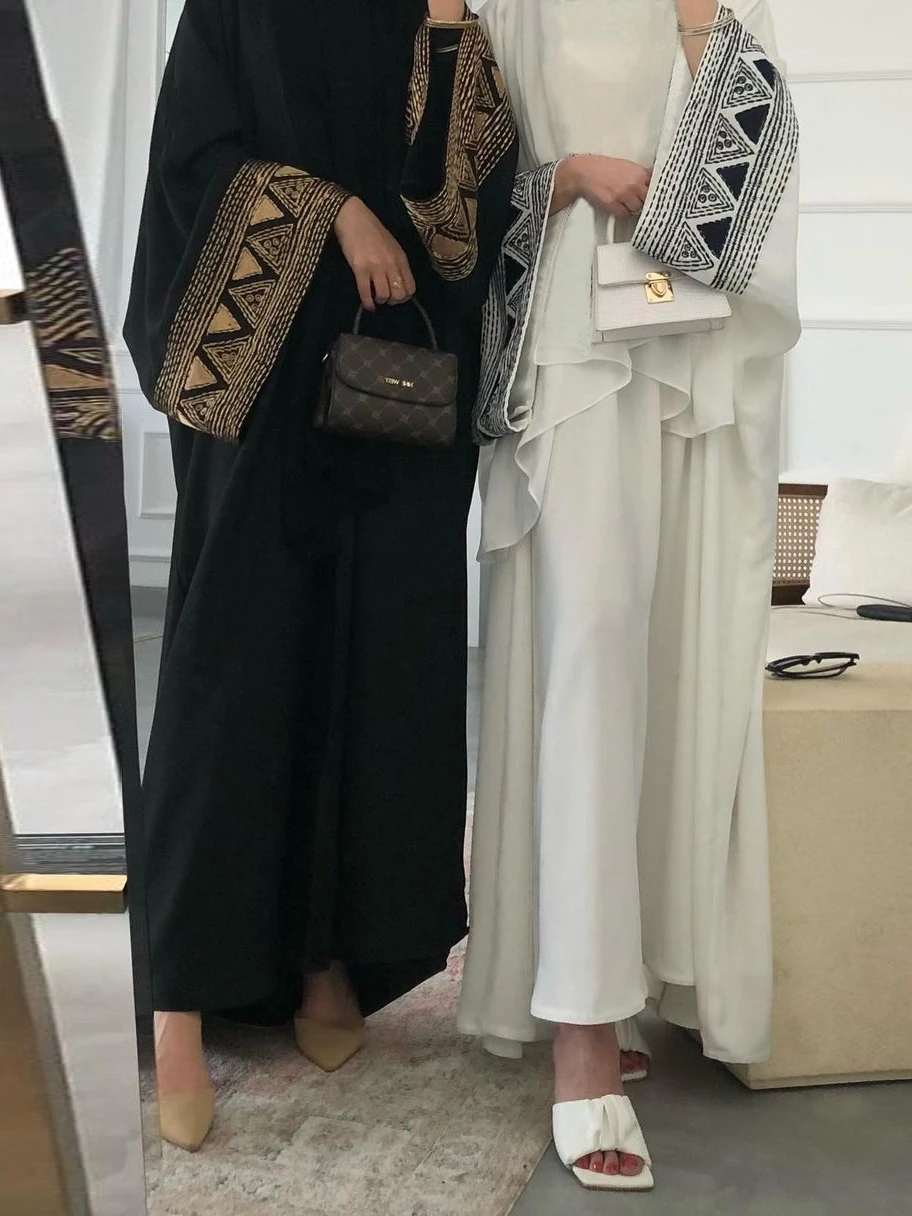 Eid Muslim Abaya for Women Embroidery Dress Dubai Arab Long Robe Morocco Abayas Kaftan Gorgeous Cardigan Robe Jalabiya 2024